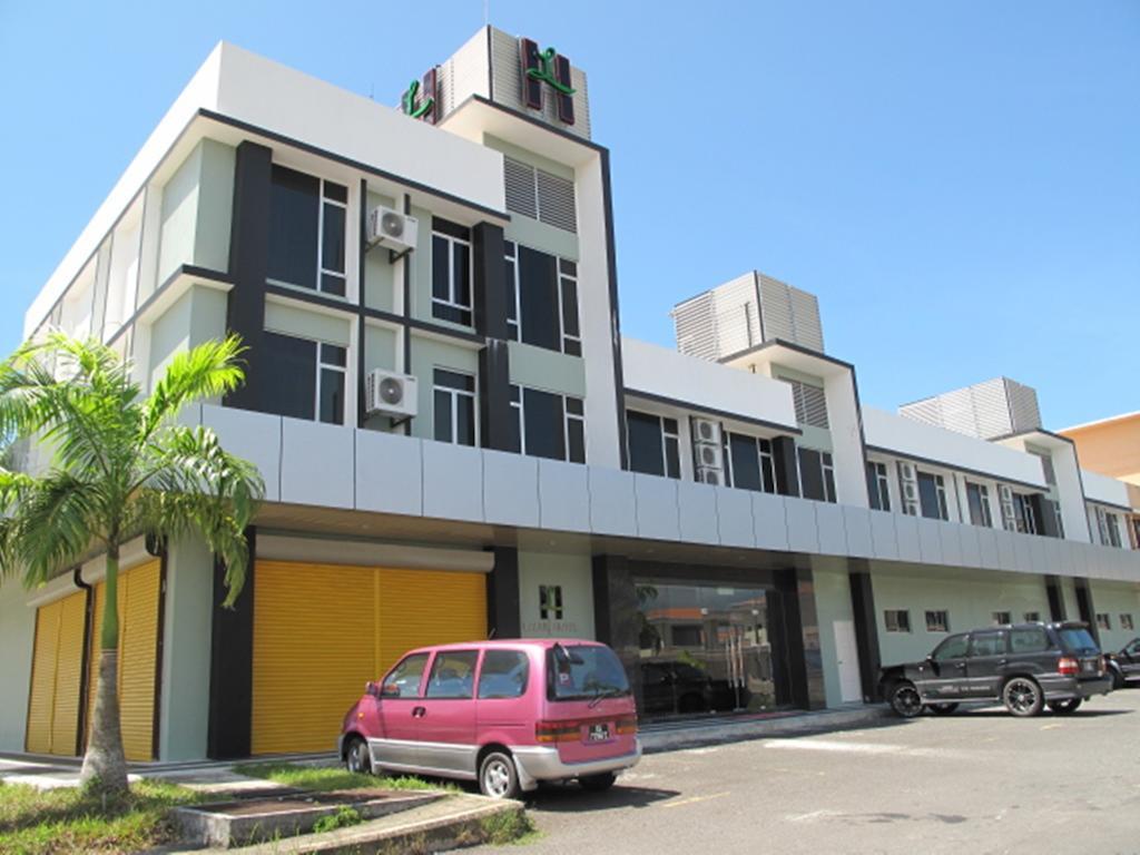 Labuk Hotel Sandakan Exterior foto